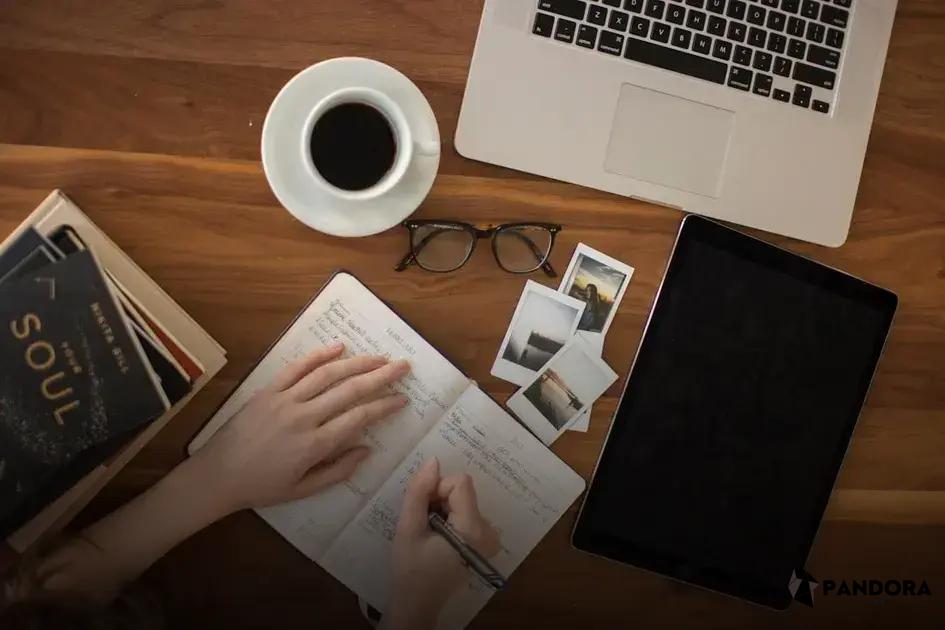 Balancing a Day Job and a Side Hustle: Keys to Success